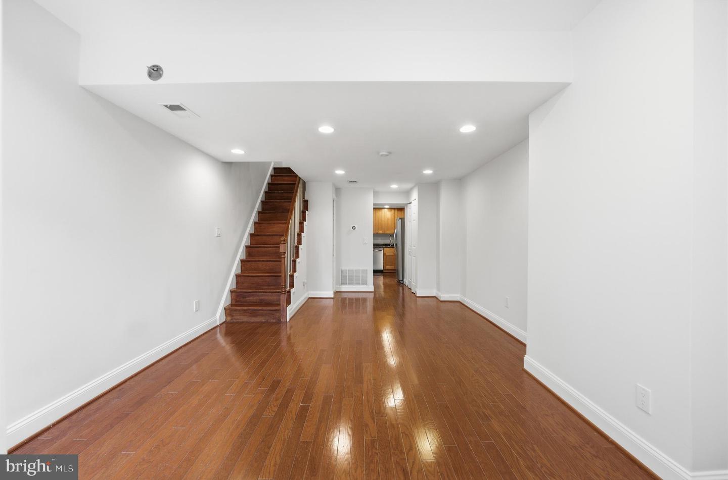 813 12TH ST NE, WASHINGTON, District Of Columbia 20002, 2 Bedrooms Bedrooms, ,1 BathroomBathrooms,Residential,For sale,813 12TH ST NE,DCDC2235034 MLS # DCDC2235034 813 12TH ST NE, WASHINGTON, District Of Columbia 20002, 2 Bedrooms Bedrooms, ,1 BathroomBathrooms,Residential,For sale,813 12TH ST NE,DCDC2235034 MLS # DCDC2235034