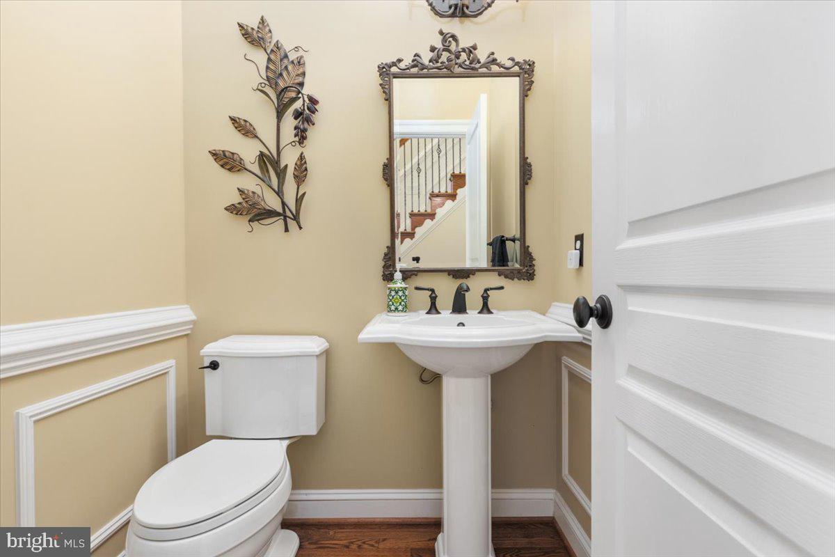 19829 SOMERCOTE LN, LEESBURG, Virginia 20175, 4 Bedrooms Bedrooms, ,4 BathroomsBathrooms,Residential,For sale,19829 SOMERCOTE LN,VALO2112418 MLS # VALO2112418