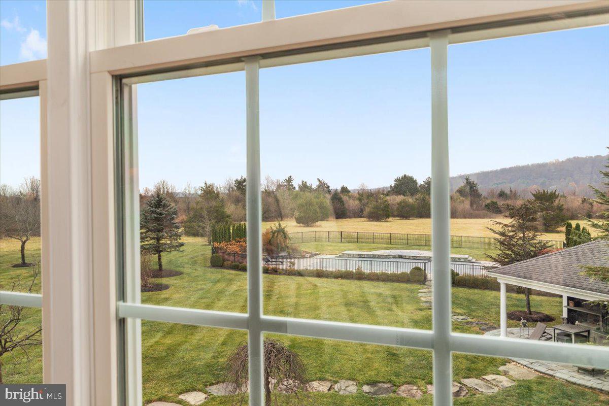 19829 SOMERCOTE LN, LEESBURG, Virginia 20175, 4 Bedrooms Bedrooms, ,4 BathroomsBathrooms,Residential,For sale,19829 SOMERCOTE LN,VALO2112418 MLS # VALO2112418