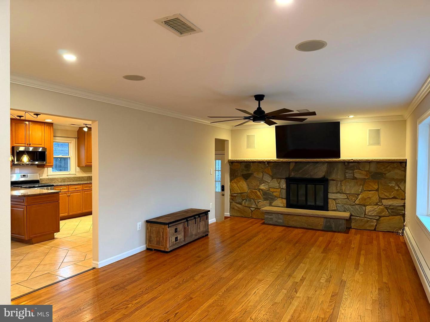 7713 HURON DR, GAINESVILLE, Virginia 20155, 3 Bedrooms Bedrooms, ,3 BathroomsBathrooms,Residential,For sale,7713 HURON DR,VAPW2108772 MLS # VAPW2108772