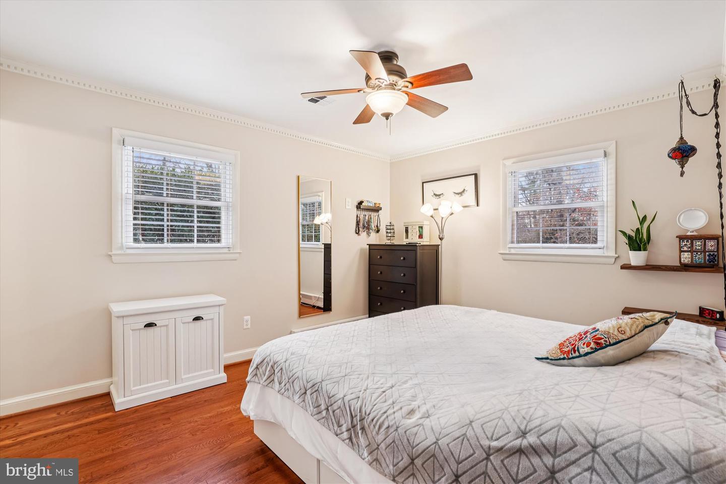 3414 VALEWOOD DR, OAKTON, Virginia 22124, 3 Bedrooms Bedrooms, ,2 BathroomsBathrooms,Residential,For sale,3414 VALEWOOD DR,VAFX2282296 MLS # VAFX2282296