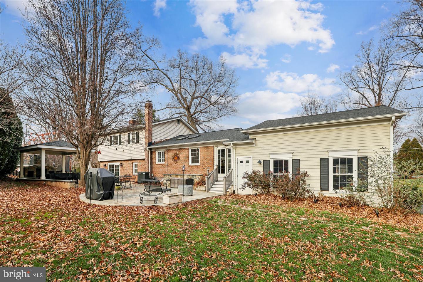 3414 VALEWOOD DR, OAKTON, Virginia 22124, 3 Bedrooms Bedrooms, ,2 BathroomsBathrooms,Residential,For sale,3414 VALEWOOD DR,VAFX2282296 MLS # VAFX2282296