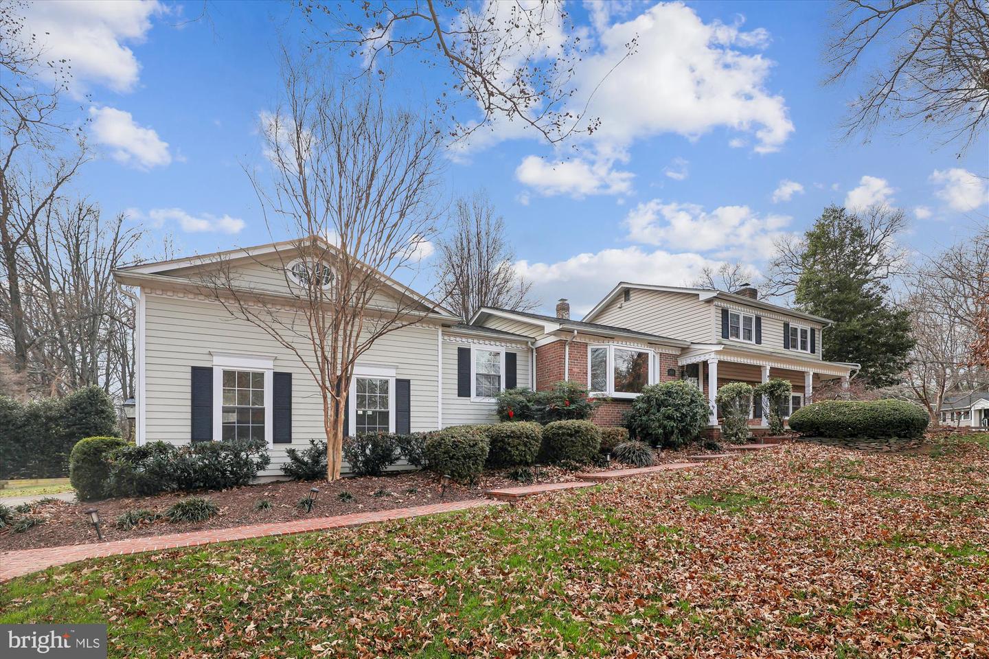 3414 VALEWOOD DR, OAKTON, Virginia 22124, 3 Bedrooms Bedrooms, ,2 BathroomsBathrooms,Residential,For sale,3414 VALEWOOD DR,VAFX2282296 MLS # VAFX2282296