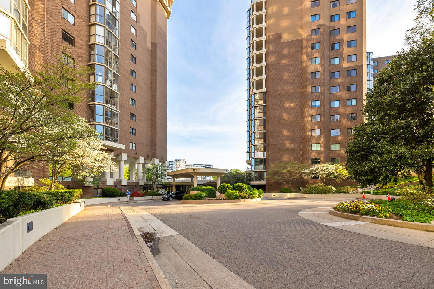 1600 N OAK ST #318, ARLINGTON, Virginia 22209, 2 Bedrooms Bedrooms, ,2 BathroomsBathrooms,Residential,For sale,1600 N OAK ST #318,VAAR2066860 MLS # VAAR2066860