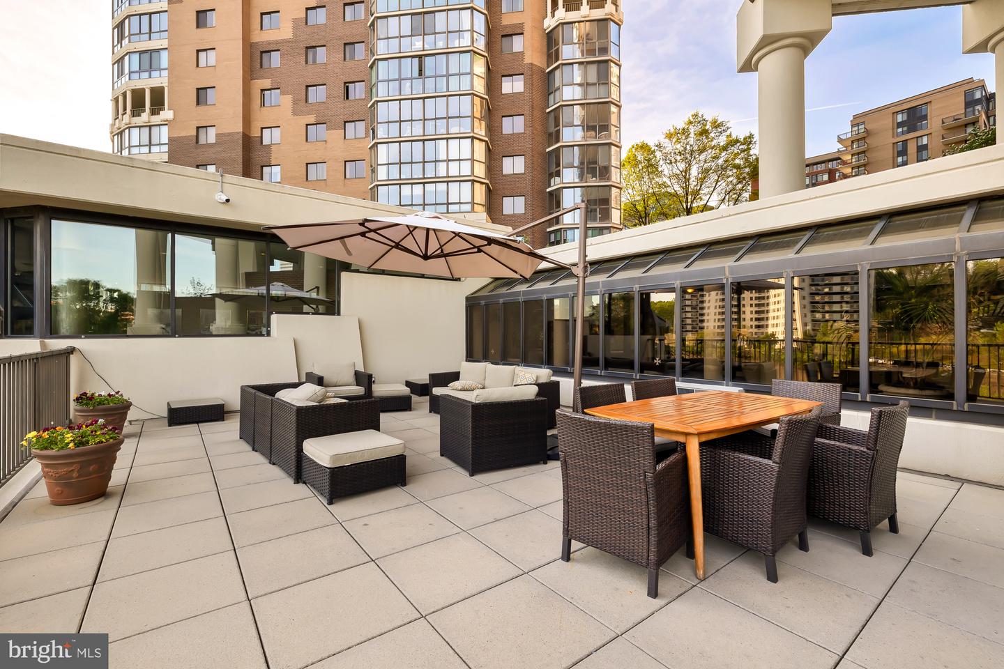 1600 N OAK ST #318, ARLINGTON, Virginia 22209, 2 Bedrooms Bedrooms, ,2 BathroomsBathrooms,Residential,For sale,1600 N OAK ST #318,VAAR2066860 MLS # VAAR2066860