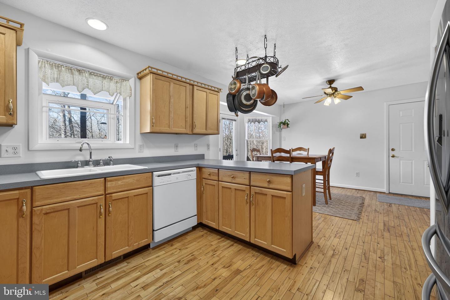 709 HOWELLSVILLE HEIGHTS CIR, FRONT ROYAL, Virginia 22630, 3 Bedrooms Bedrooms, ,2 BathroomsBathrooms,Residential,For sale,709 HOWELLSVILLE HEIGHTS CIR,VAWR2012952 MLS # VAWR2012952