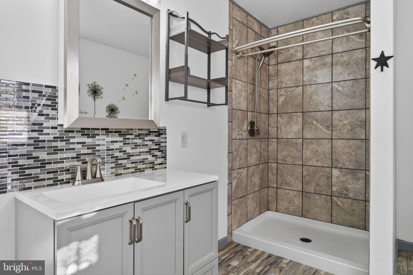 709 HOWELLSVILLE HEIGHTS CIR, FRONT ROYAL, Virginia 22630, 3 Bedrooms Bedrooms, ,2 BathroomsBathrooms,Residential,For sale,709 HOWELLSVILLE HEIGHTS CIR,VAWR2012952 MLS # VAWR2012952