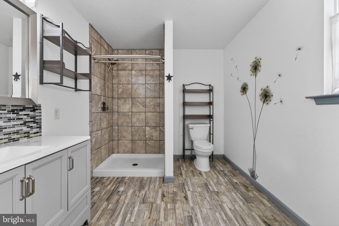 709 HOWELLSVILLE HEIGHTS CIR, FRONT ROYAL, Virginia 22630, 3 Bedrooms Bedrooms, ,2 BathroomsBathrooms,Residential,For sale,709 HOWELLSVILLE HEIGHTS CIR,VAWR2012952 MLS # VAWR2012952