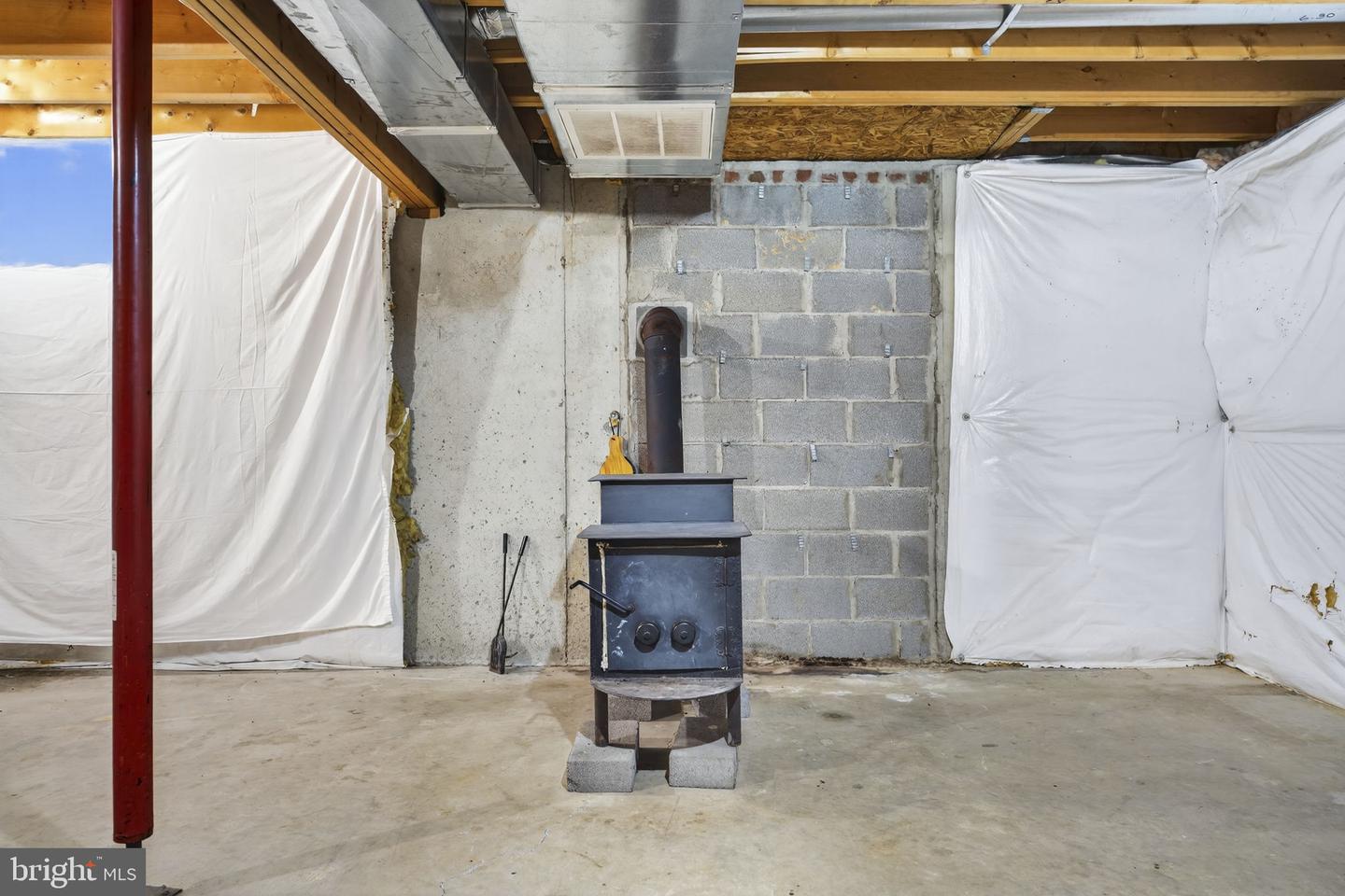 709 HOWELLSVILLE HEIGHTS CIR, FRONT ROYAL, Virginia 22630, 3 Bedrooms Bedrooms, ,2 BathroomsBathrooms,Residential,For sale,709 HOWELLSVILLE HEIGHTS CIR,VAWR2012952 MLS # VAWR2012952