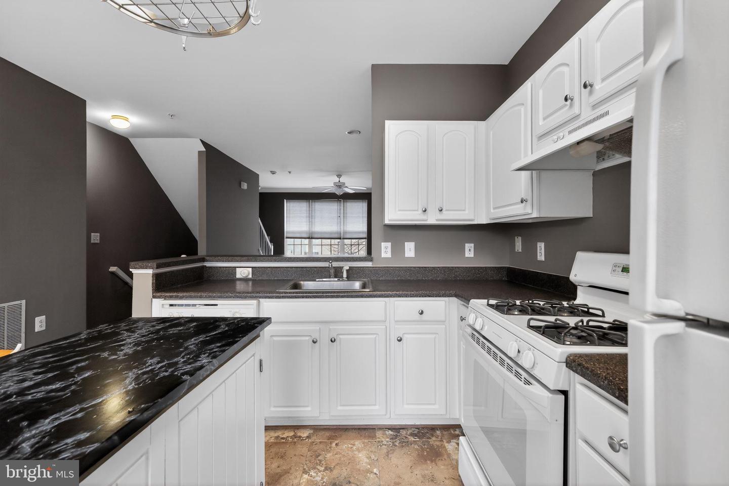 21867 GOODWOOD TER, ASHBURN, Virginia 20147, 2 Bedrooms Bedrooms, 4 Rooms Rooms,2 BathroomsBathrooms,Residential,For sale,21867 GOODWOOD TER,VALO2112330 MLS # VALO2112330