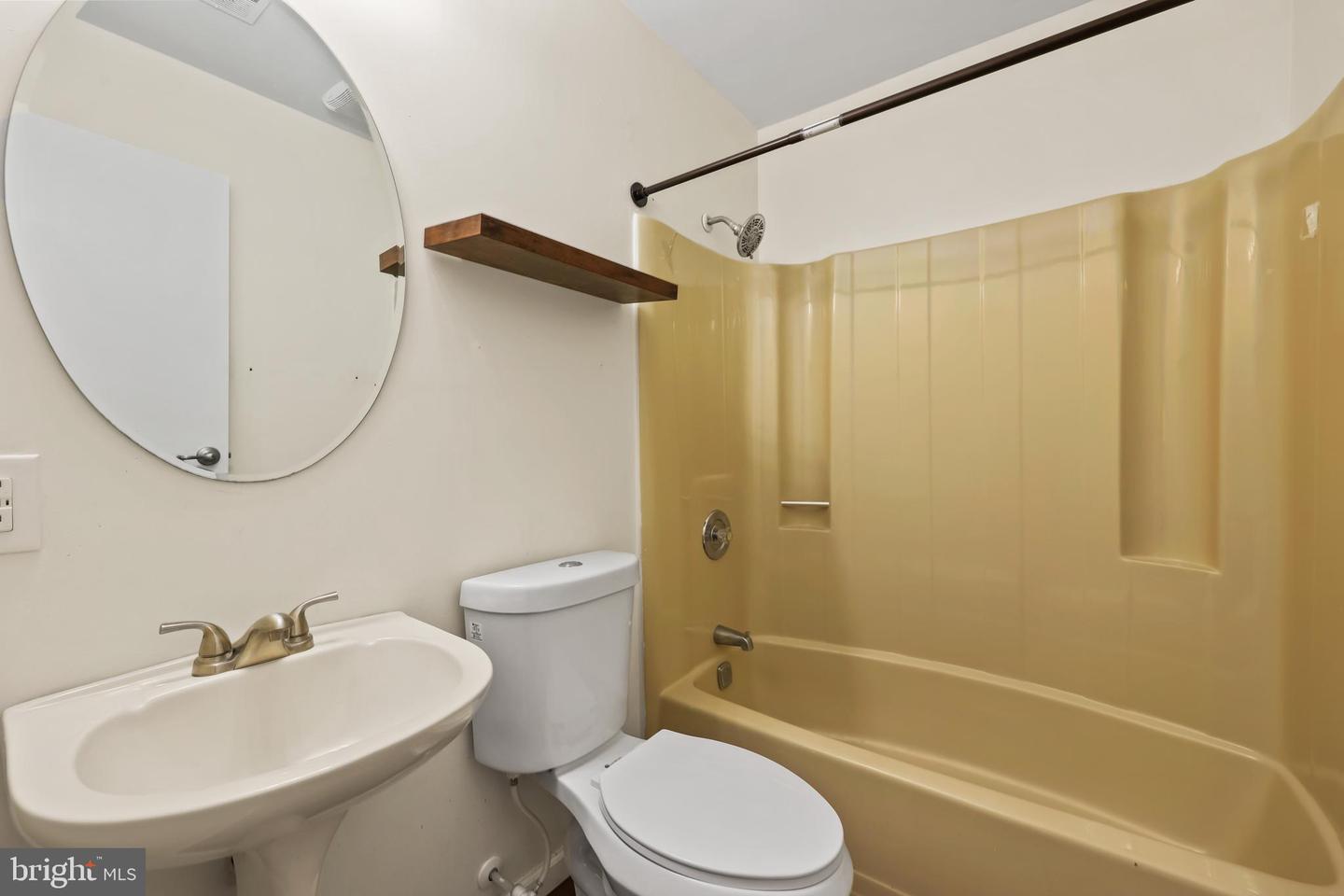 15372 GUNSMITH TER, WOODBRIDGE, Virginia 22191, 3 Bedrooms Bedrooms, ,2 BathroomsBathrooms,Residential,For sale,15372 GUNSMITH TER,VAPW2109140 MLS # VAPW2109140