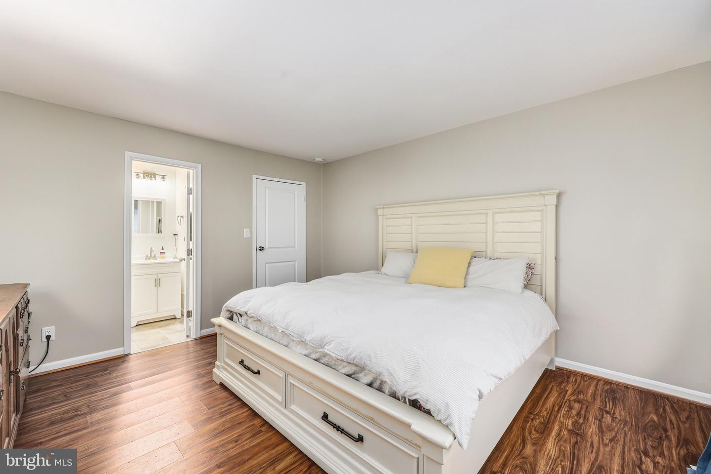 9514 HAGEL CIR #03/C, LORTON, Virginia 22079, 3 Bedrooms Bedrooms, ,2 BathroomsBathrooms,Residential,For sale,9514 HAGEL CIR #03/C,VAFX2282706 MLS # VAFX2282706