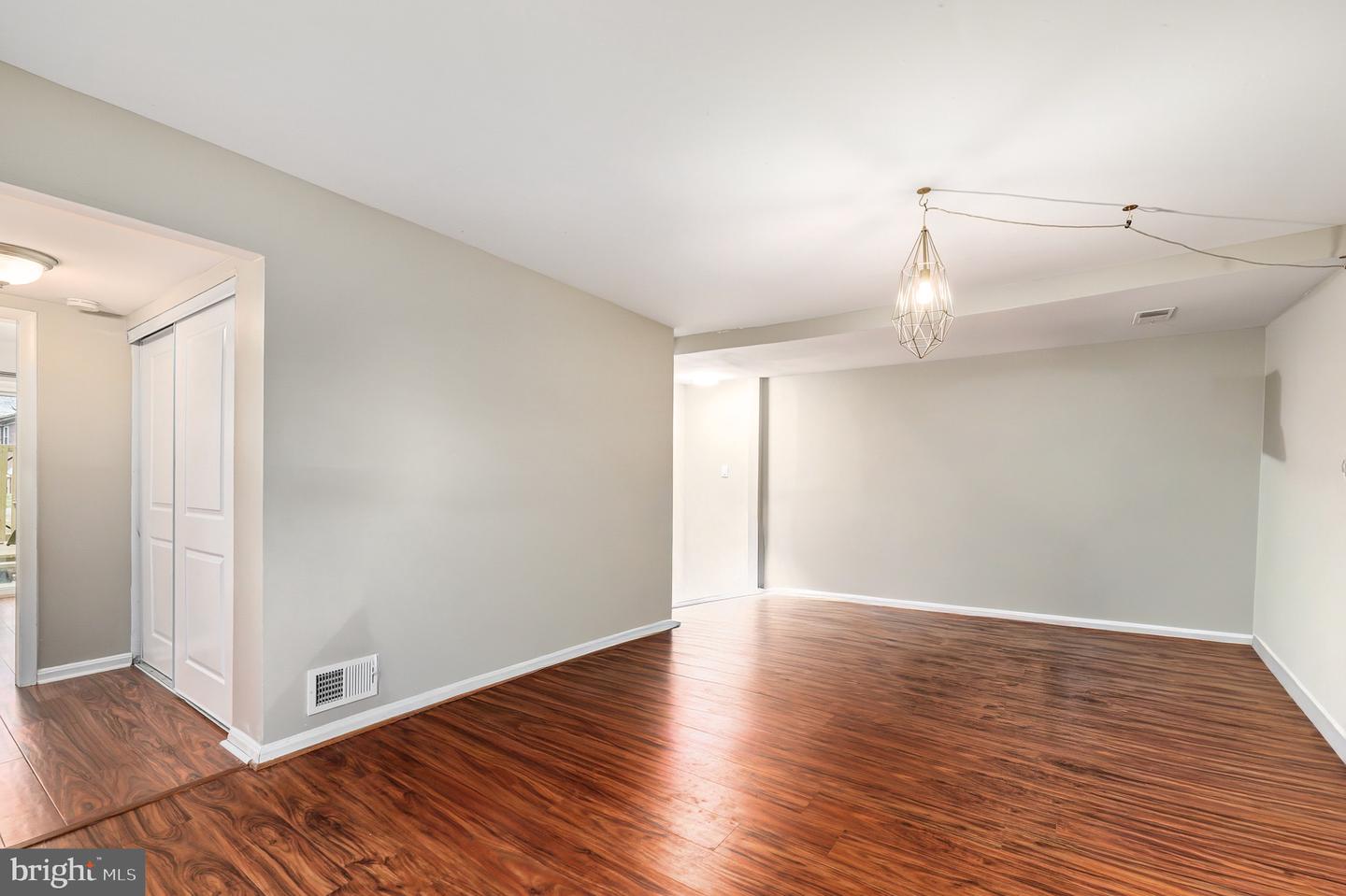 9514 HAGEL CIR #03/C, LORTON, Virginia 22079, 3 Bedrooms Bedrooms, ,2 BathroomsBathrooms,Residential,For sale,9514 HAGEL CIR #03/C,VAFX2282706 MLS # VAFX2282706