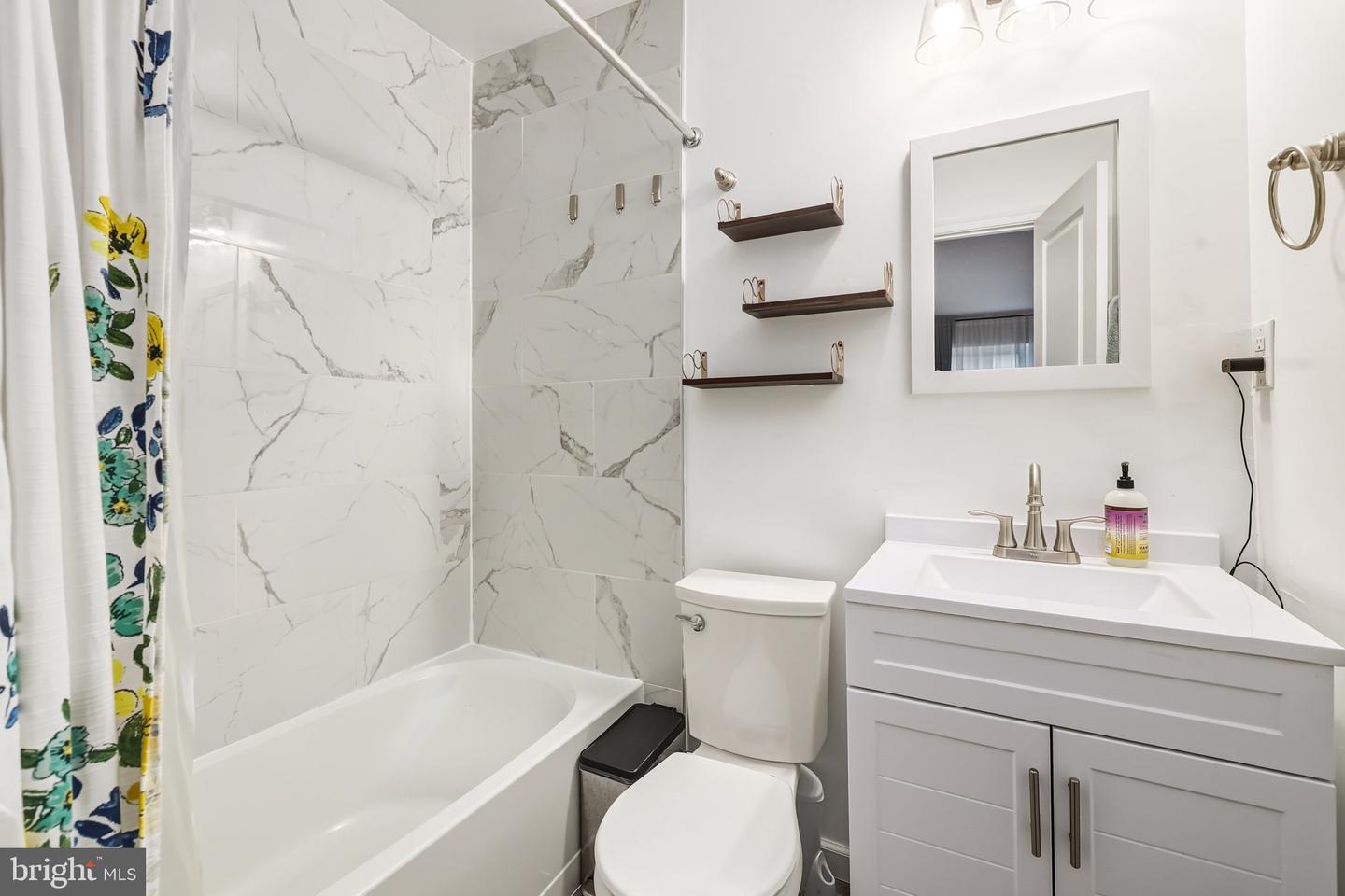 9514 HAGEL CIR #03/C, LORTON, Virginia 22079, 3 Bedrooms Bedrooms, ,2 BathroomsBathrooms,Residential,For sale,9514 HAGEL CIR #03/C,VAFX2282706 MLS # VAFX2282706