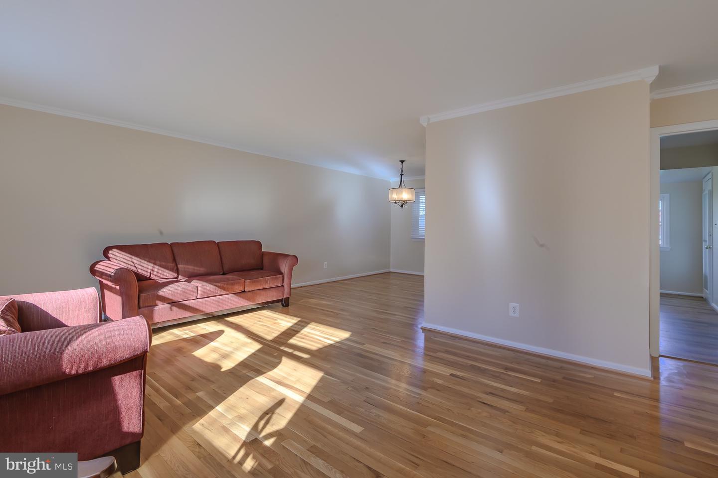 8327 ORANGE CT, ALEXANDRIA, Virginia 22309, 5 Bedrooms Bedrooms, ,3 BathroomsBathrooms,Residential,For sale,8327 ORANGE CT,VAFX2282792 MLS # VAFX2282792