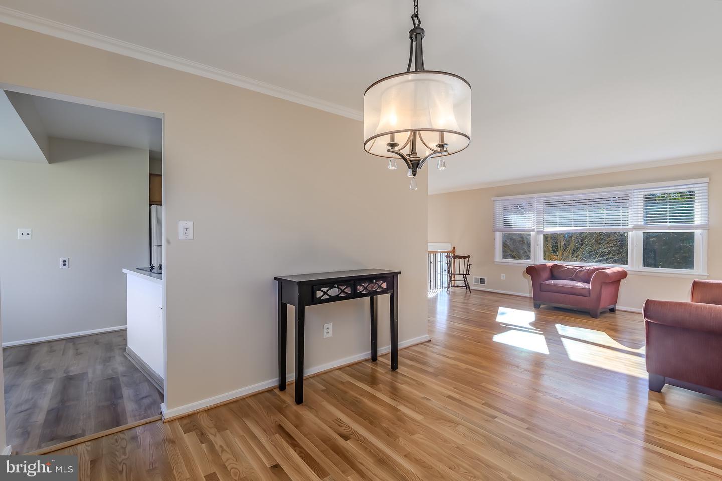 8327 ORANGE CT, ALEXANDRIA, Virginia 22309, 5 Bedrooms Bedrooms, ,3 BathroomsBathrooms,Residential,For sale,8327 ORANGE CT,VAFX2282792 MLS # VAFX2282792