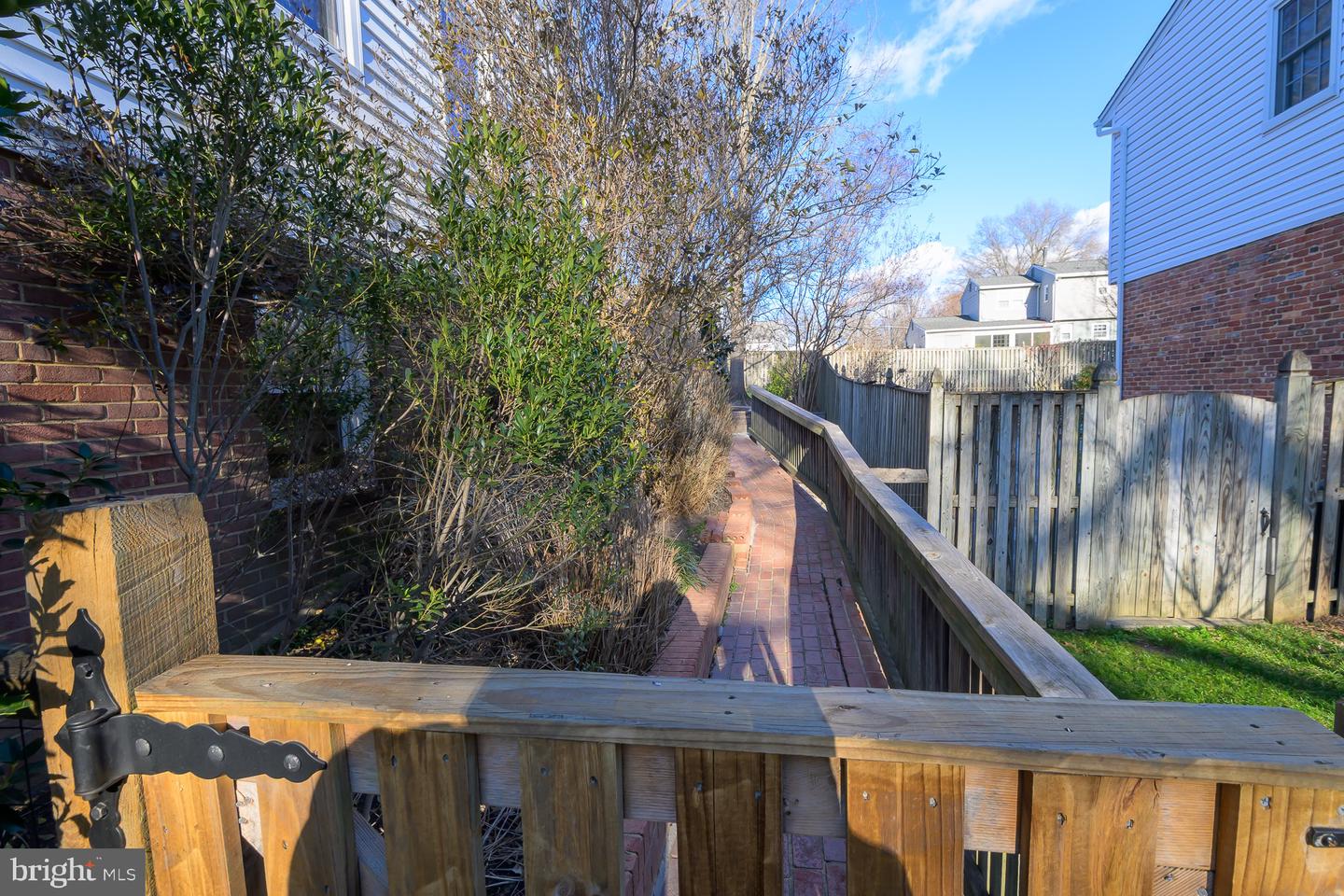 8327 ORANGE CT, ALEXANDRIA, Virginia 22309, 5 Bedrooms Bedrooms, ,3 BathroomsBathrooms,Residential,For sale,8327 ORANGE CT,VAFX2282792 MLS # VAFX2282792