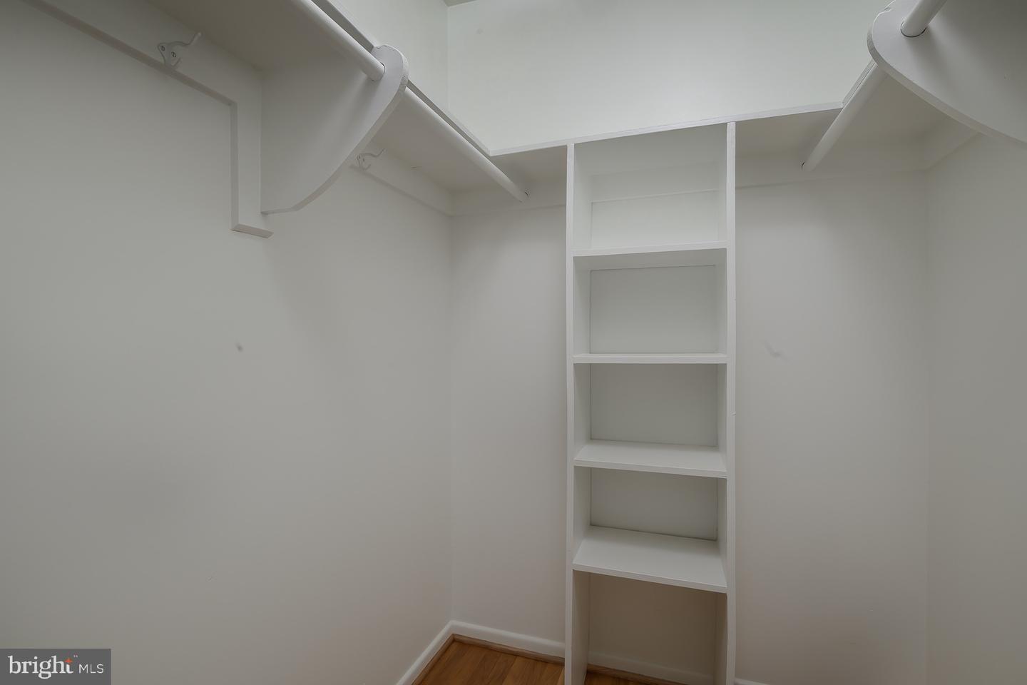 8327 ORANGE CT, ALEXANDRIA, Virginia 22309, 5 Bedrooms Bedrooms, ,3 BathroomsBathrooms,Residential,For sale,8327 ORANGE CT,VAFX2282792 MLS # VAFX2282792