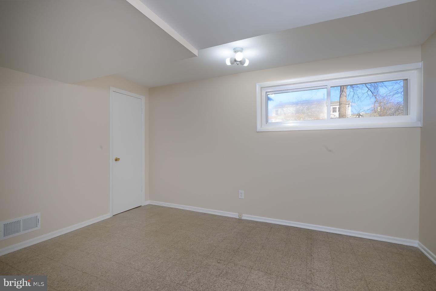 8327 ORANGE CT, ALEXANDRIA, Virginia 22309, 5 Bedrooms Bedrooms, ,3 BathroomsBathrooms,Residential,For sale,8327 ORANGE CT,VAFX2282792 MLS # VAFX2282792