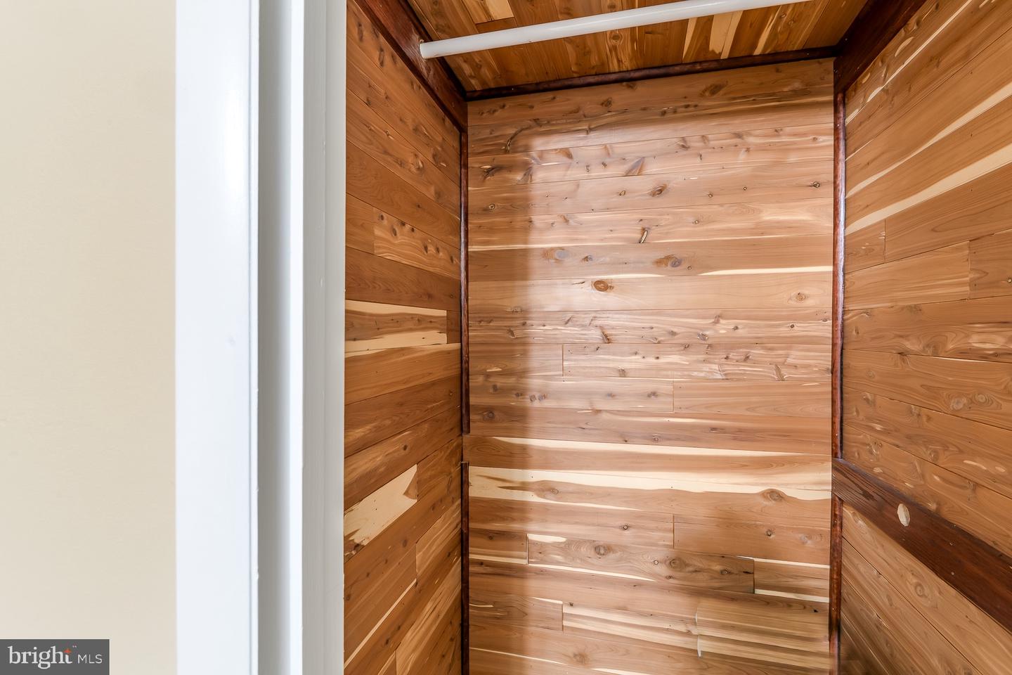 8327 ORANGE CT, ALEXANDRIA, Virginia 22309, 5 Bedrooms Bedrooms, ,3 BathroomsBathrooms,Residential,For sale,8327 ORANGE CT,VAFX2282792 MLS # VAFX2282792