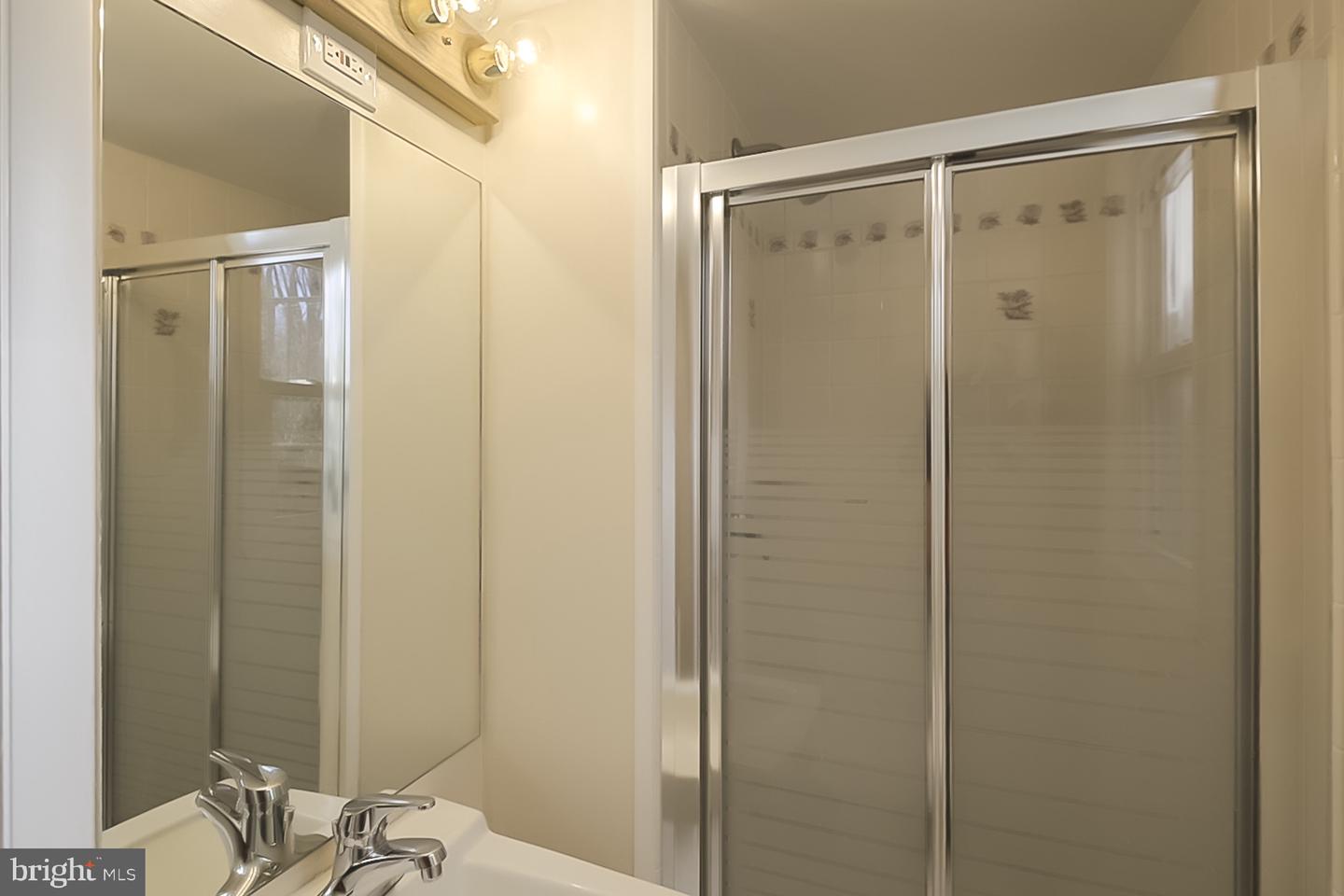 8327 ORANGE CT, ALEXANDRIA, Virginia 22309, 5 Bedrooms Bedrooms, ,3 BathroomsBathrooms,Residential,For sale,8327 ORANGE CT,VAFX2282792 MLS # VAFX2282792