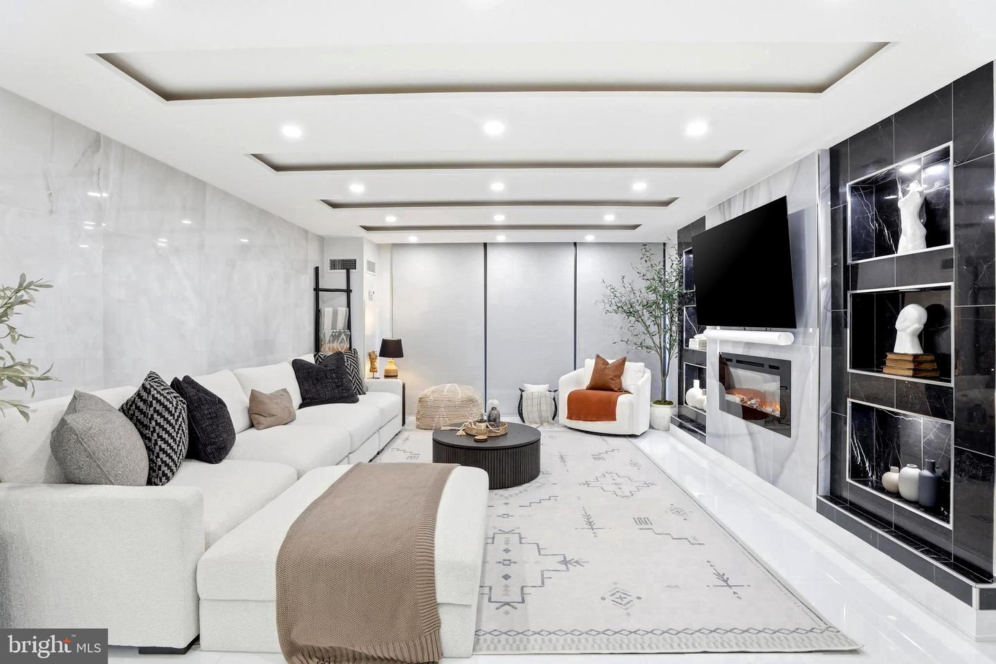 6101 EDSALL RD #1004, ALEXANDRIA, Virginia 22304, 2 Bedrooms Bedrooms, ,2 BathroomsBathrooms,Residential,For sale,6101 EDSALL RD #1004,VAAX2052508 MLS # VAAX2052508