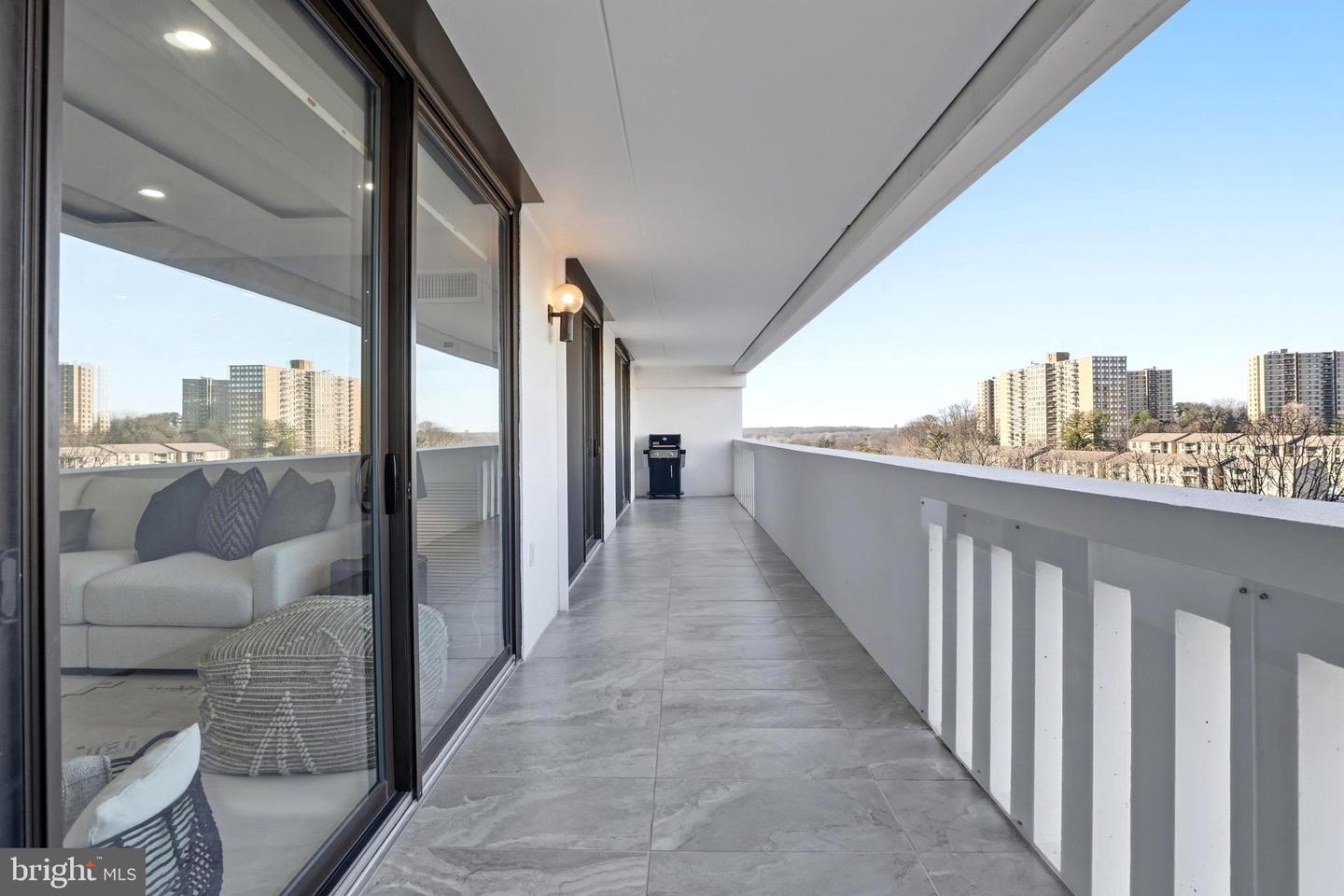 6101 EDSALL RD #1004, ALEXANDRIA, Virginia 22304, 2 Bedrooms Bedrooms, ,2 BathroomsBathrooms,Residential,For sale,6101 EDSALL RD #1004,VAAX2052508 MLS # VAAX2052508