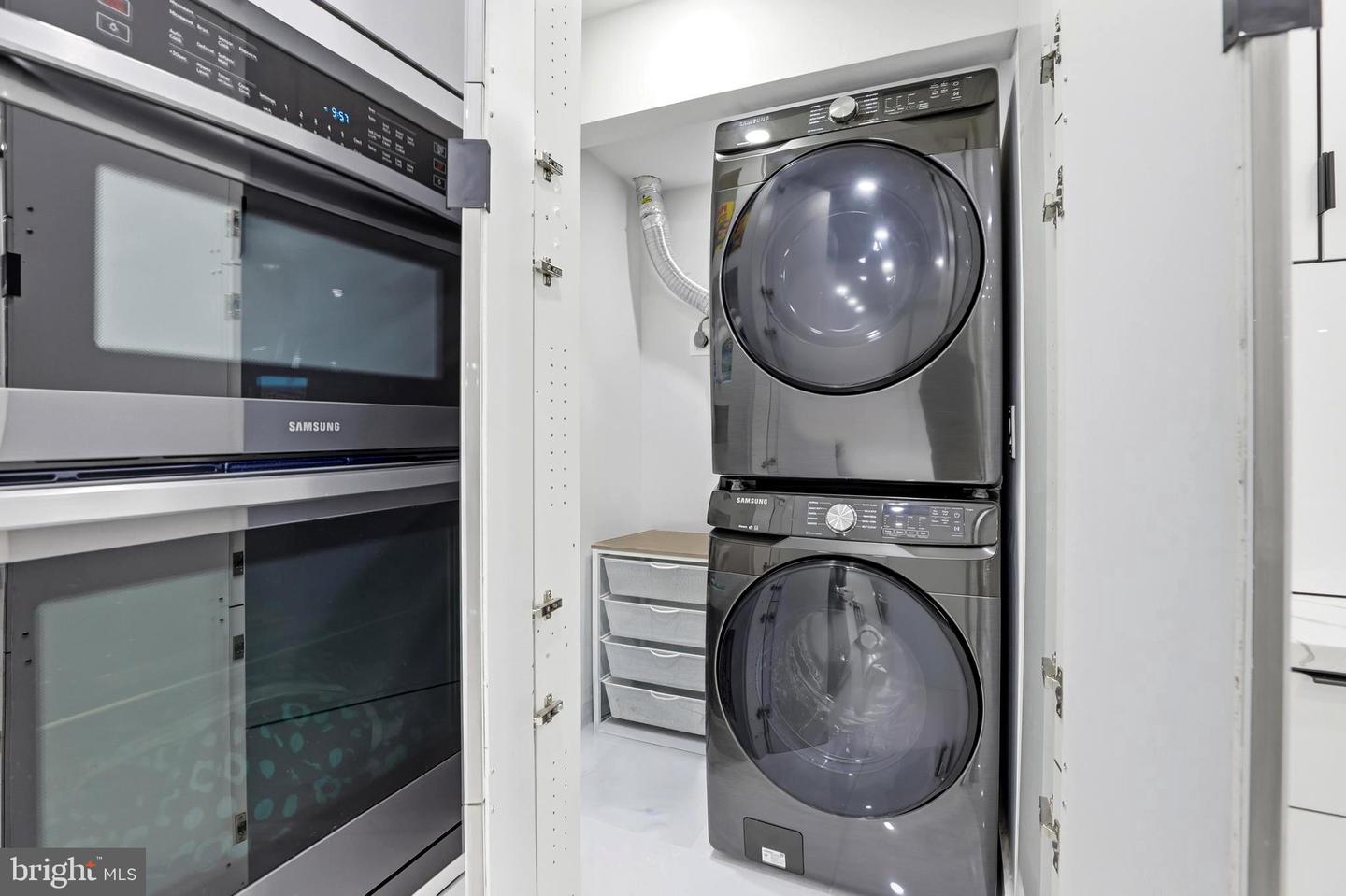 6101 EDSALL RD #1004, ALEXANDRIA, Virginia 22304, 2 Bedrooms Bedrooms, ,2 BathroomsBathrooms,Residential,For sale,6101 EDSALL RD #1004,VAAX2052508 MLS # VAAX2052508