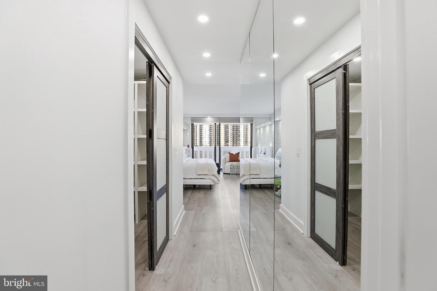 6101 EDSALL RD #1004, ALEXANDRIA, Virginia 22304, 2 Bedrooms Bedrooms, ,2 BathroomsBathrooms,Residential,For sale,6101 EDSALL RD #1004,VAAX2052508 MLS # VAAX2052508