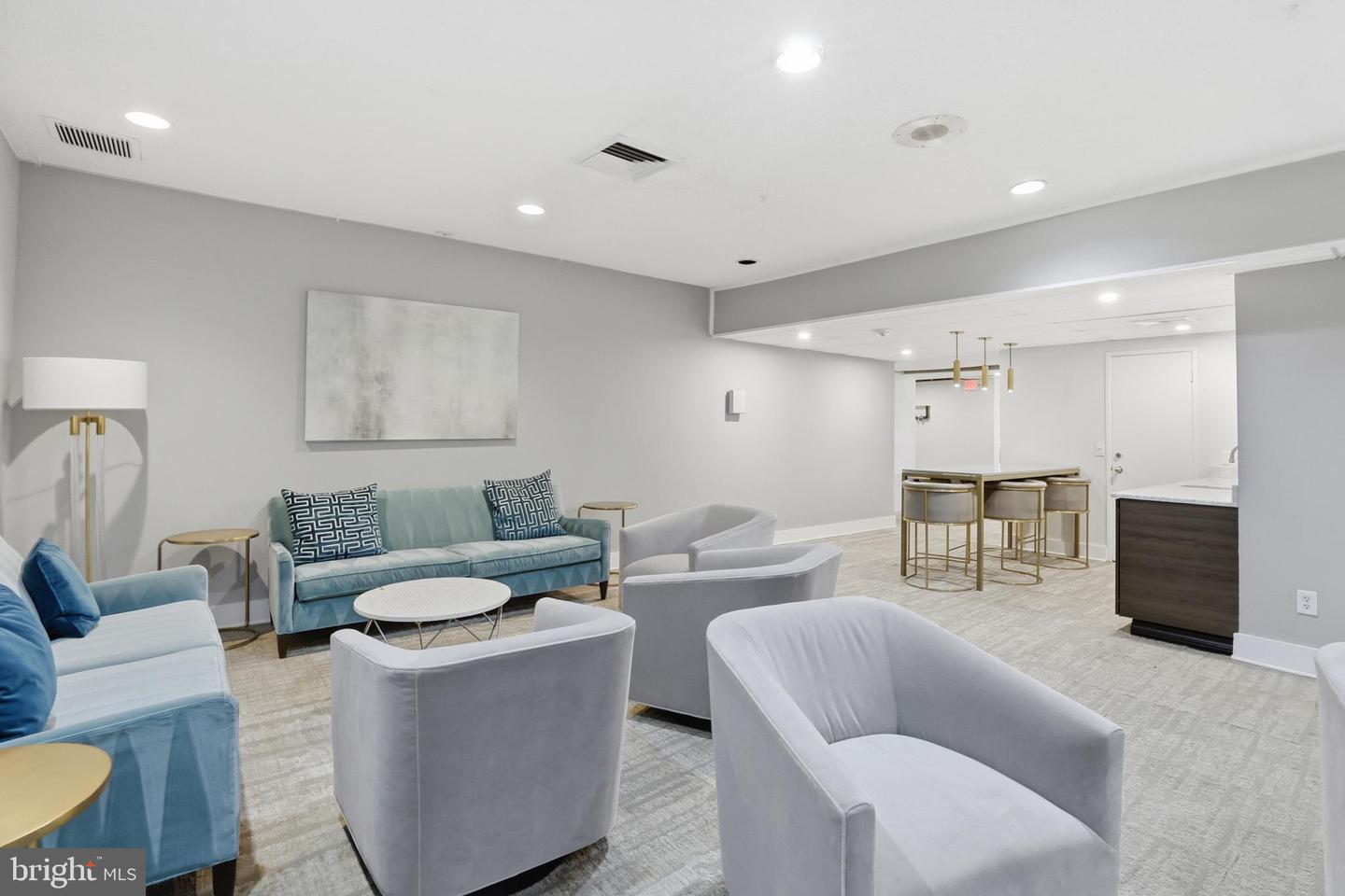 6101 EDSALL RD #1004, ALEXANDRIA, Virginia 22304, 2 Bedrooms Bedrooms, ,2 BathroomsBathrooms,Residential,For sale,6101 EDSALL RD #1004,VAAX2052508 MLS # VAAX2052508