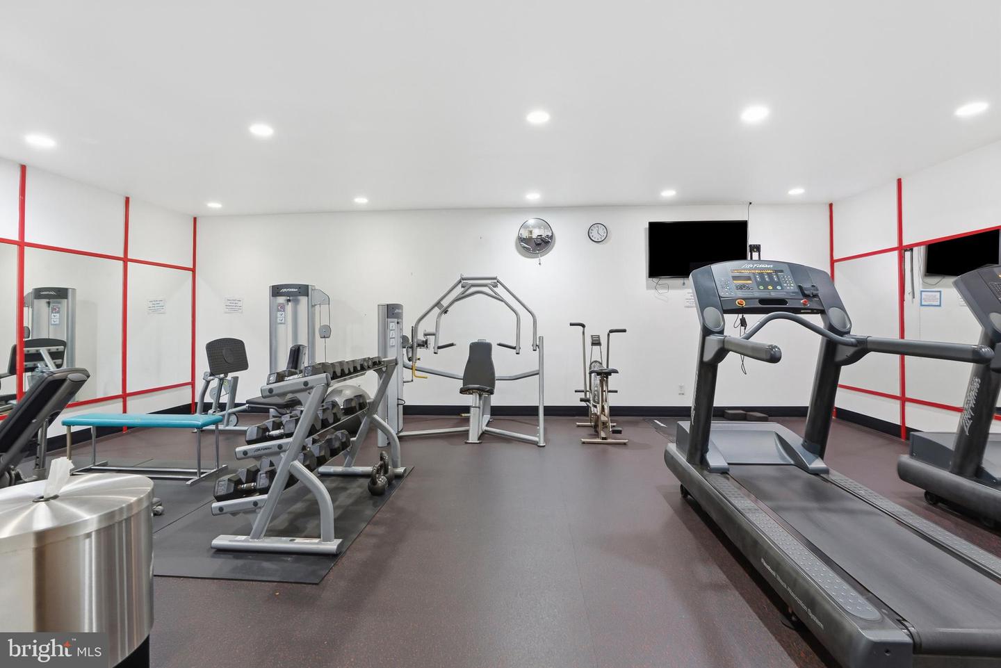 6101 EDSALL RD #1004, ALEXANDRIA, Virginia 22304, 2 Bedrooms Bedrooms, ,2 BathroomsBathrooms,Residential,For sale,6101 EDSALL RD #1004,VAAX2052508 MLS # VAAX2052508