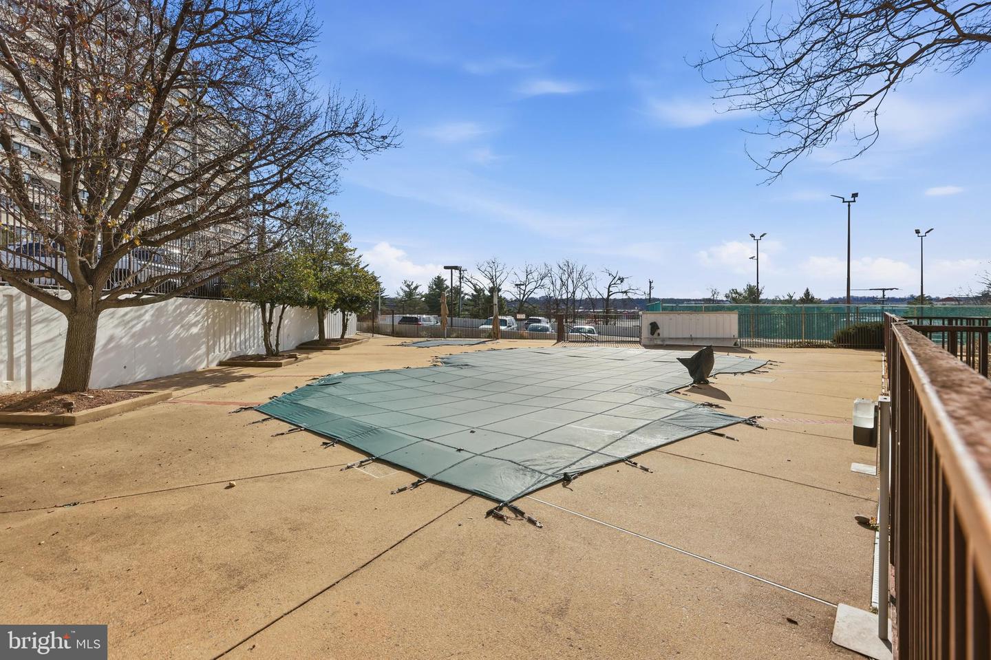 6101 EDSALL RD #1004, ALEXANDRIA, Virginia 22304, 2 Bedrooms Bedrooms, ,2 BathroomsBathrooms,Residential,For sale,6101 EDSALL RD #1004,VAAX2052508 MLS # VAAX2052508