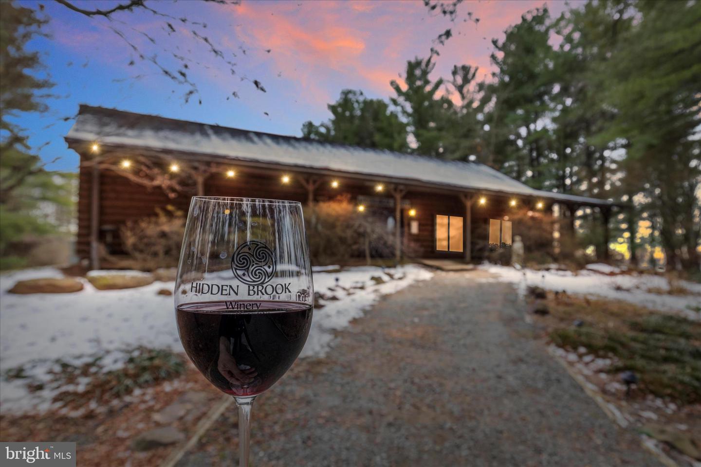 43301 SPINKS FERRY RD, LEESBURG, Virginia 20176, 2 Bedrooms Bedrooms, ,2 BathroomsBathrooms,Residential,For sale,43301 SPINKS FERRY RD,VALO2112342 MLS # VALO2112342