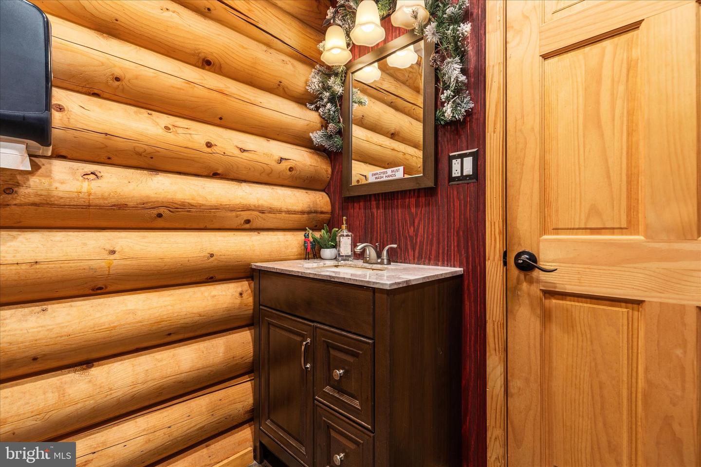 43301 SPINKS FERRY RD, LEESBURG, Virginia 20176, 2 Bedrooms Bedrooms, ,2 BathroomsBathrooms,Residential,For sale,43301 SPINKS FERRY RD,VALO2112342 MLS # VALO2112342