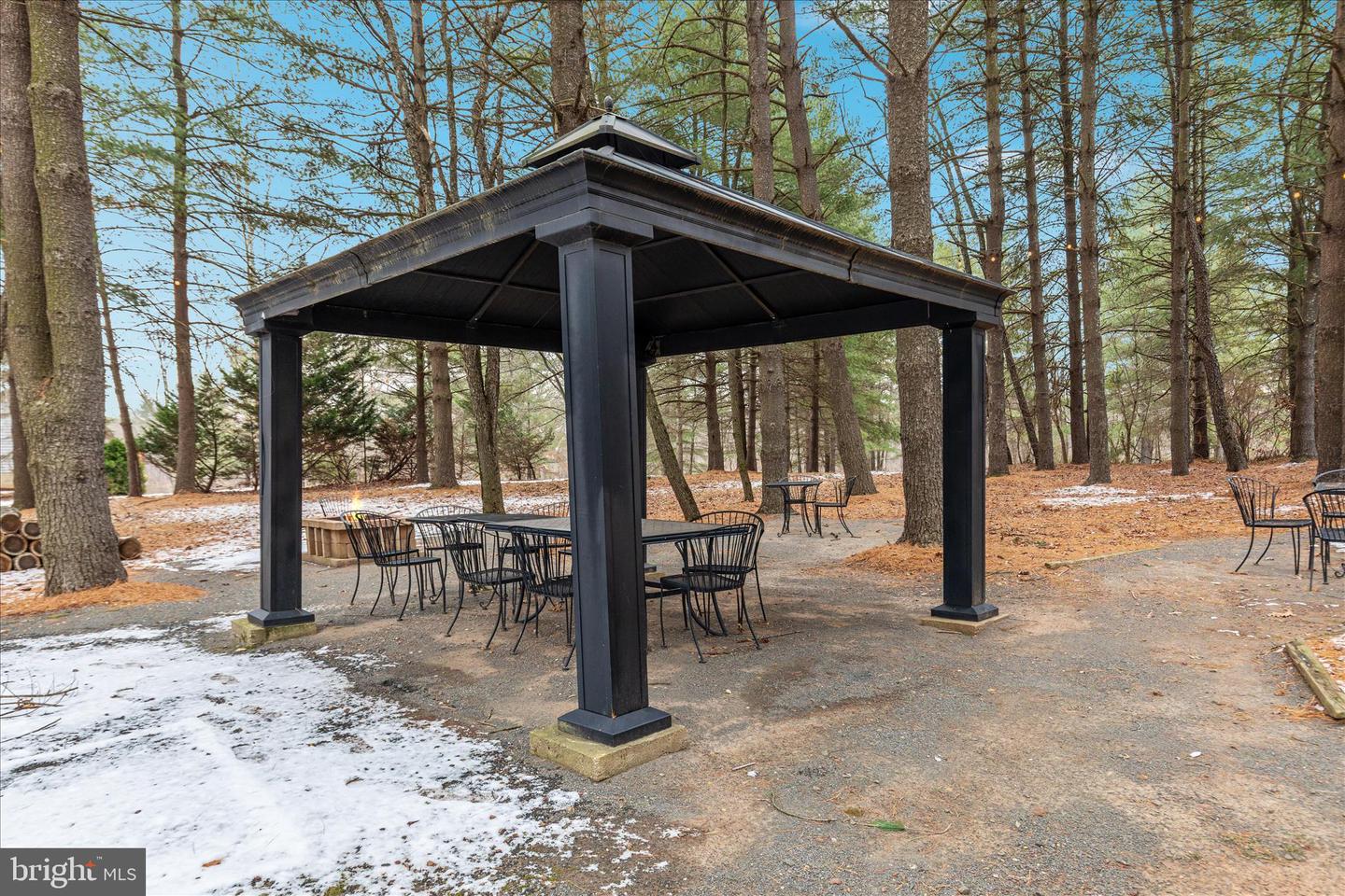 43301 SPINKS FERRY RD, LEESBURG, Virginia 20176, 2 Bedrooms Bedrooms, ,2 BathroomsBathrooms,Residential,For sale,43301 SPINKS FERRY RD,VALO2112342 MLS # VALO2112342