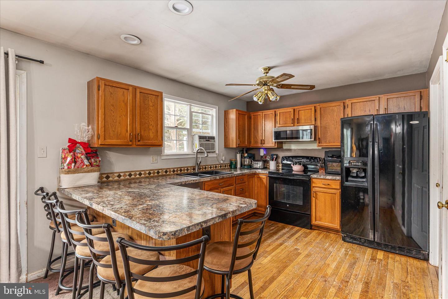 43301 SPINKS FERRY RD, LEESBURG, Virginia 20176, 2 Bedrooms Bedrooms, ,2 BathroomsBathrooms,Residential,For sale,43301 SPINKS FERRY RD,VALO2112342 MLS # VALO2112342