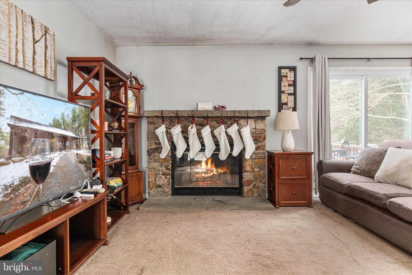 43301 SPINKS FERRY RD, LEESBURG, Virginia 20176, 2 Bedrooms Bedrooms, ,2 BathroomsBathrooms,Residential,For sale,43301 SPINKS FERRY RD,VALO2112342 MLS # VALO2112342