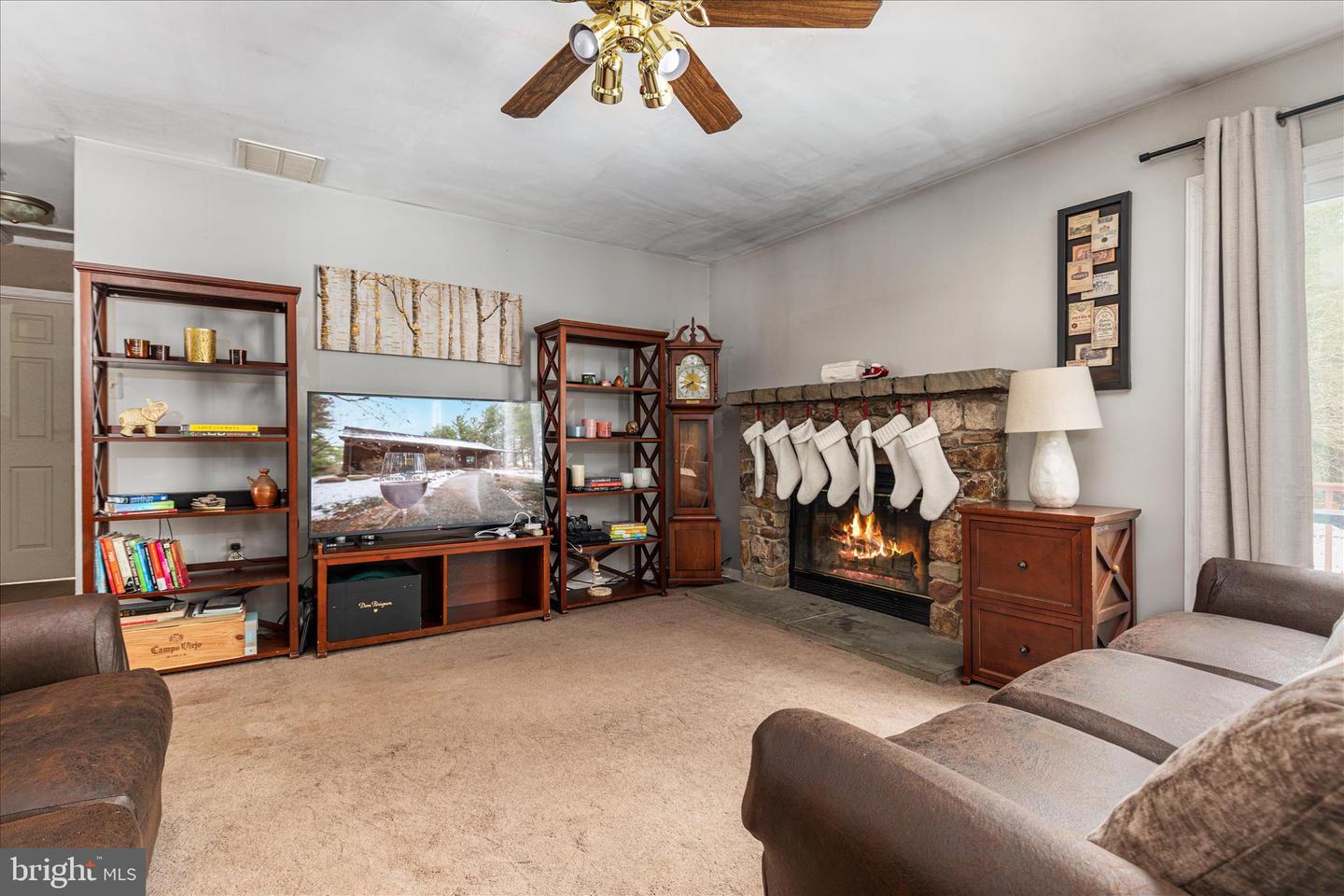 43301 SPINKS FERRY RD, LEESBURG, Virginia 20176, 2 Bedrooms Bedrooms, ,2 BathroomsBathrooms,Residential,For sale,43301 SPINKS FERRY RD,VALO2112342 MLS # VALO2112342