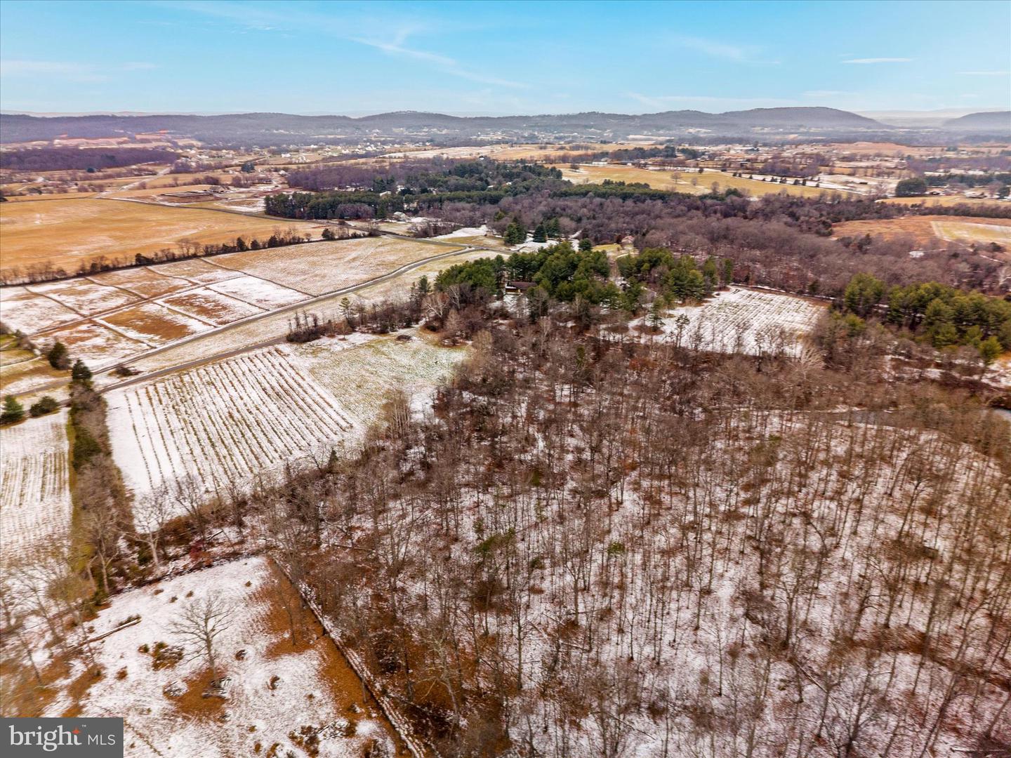 43301 SPINKS FERRY RD, LEESBURG, Virginia 20176, 2 Bedrooms Bedrooms, ,2 BathroomsBathrooms,Residential,For sale,43301 SPINKS FERRY RD,VALO2112342 MLS # VALO2112342