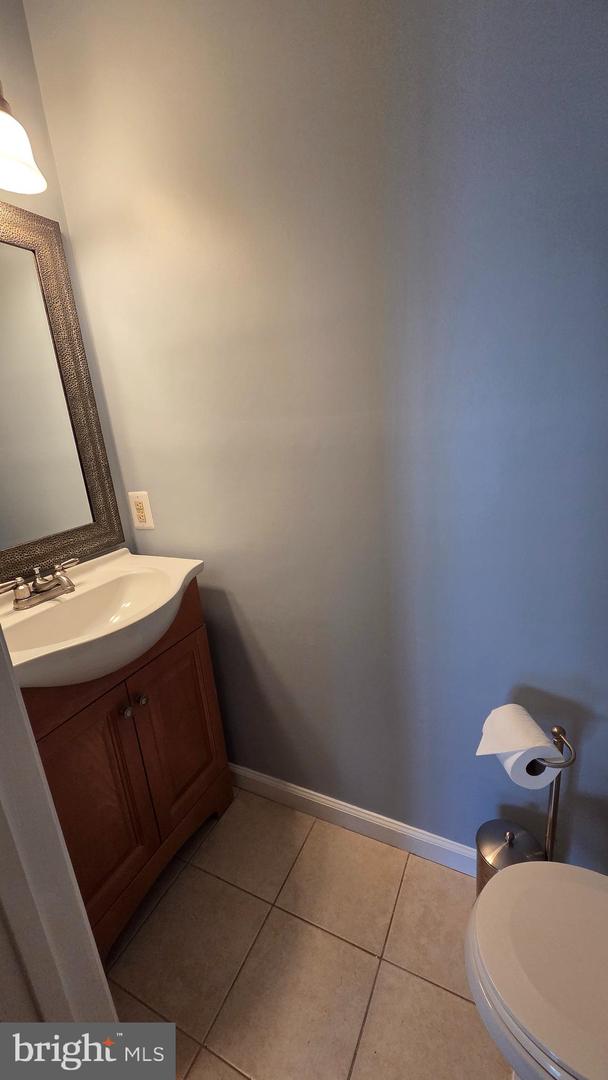 7114 WESTFIELD CT, ALEXANDRIA, Virginia 22306, 2 Bedrooms Bedrooms, ,2 BathroomsBathrooms,Residential,For sale,7114 WESTFIELD CT,VAFX2283054 MLS # VAFX2283054