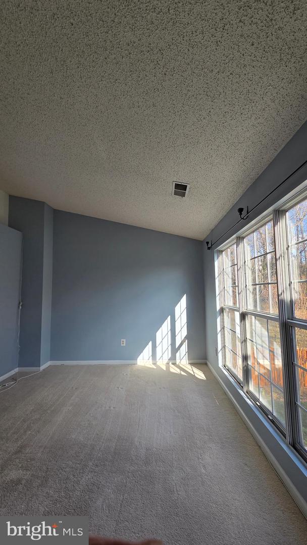 7114 WESTFIELD CT, ALEXANDRIA, Virginia 22306, 2 Bedrooms Bedrooms, ,2 BathroomsBathrooms,Residential,For sale,7114 WESTFIELD CT,VAFX2283054 MLS # VAFX2283054