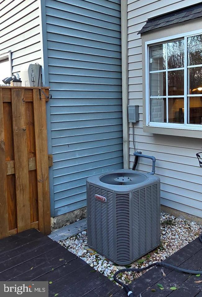 7114 WESTFIELD CT, ALEXANDRIA, Virginia 22306, 2 Bedrooms Bedrooms, ,2 BathroomsBathrooms,Residential,For sale,7114 WESTFIELD CT,VAFX2283054 MLS # VAFX2283054