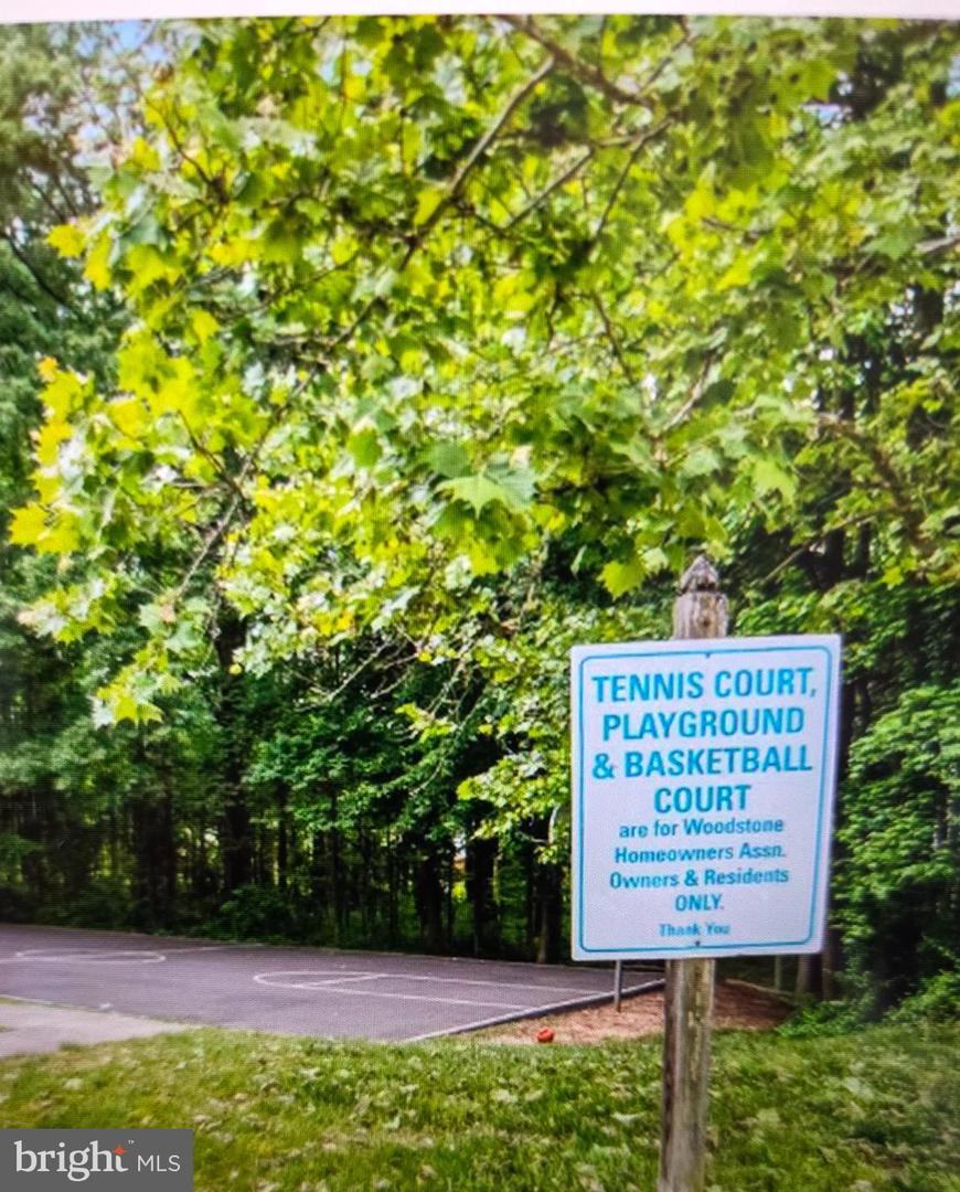 7114 WESTFIELD CT, ALEXANDRIA, Virginia 22306, 2 Bedrooms Bedrooms, ,2 BathroomsBathrooms,Residential,For sale,7114 WESTFIELD CT,VAFX2283054 MLS # VAFX2283054