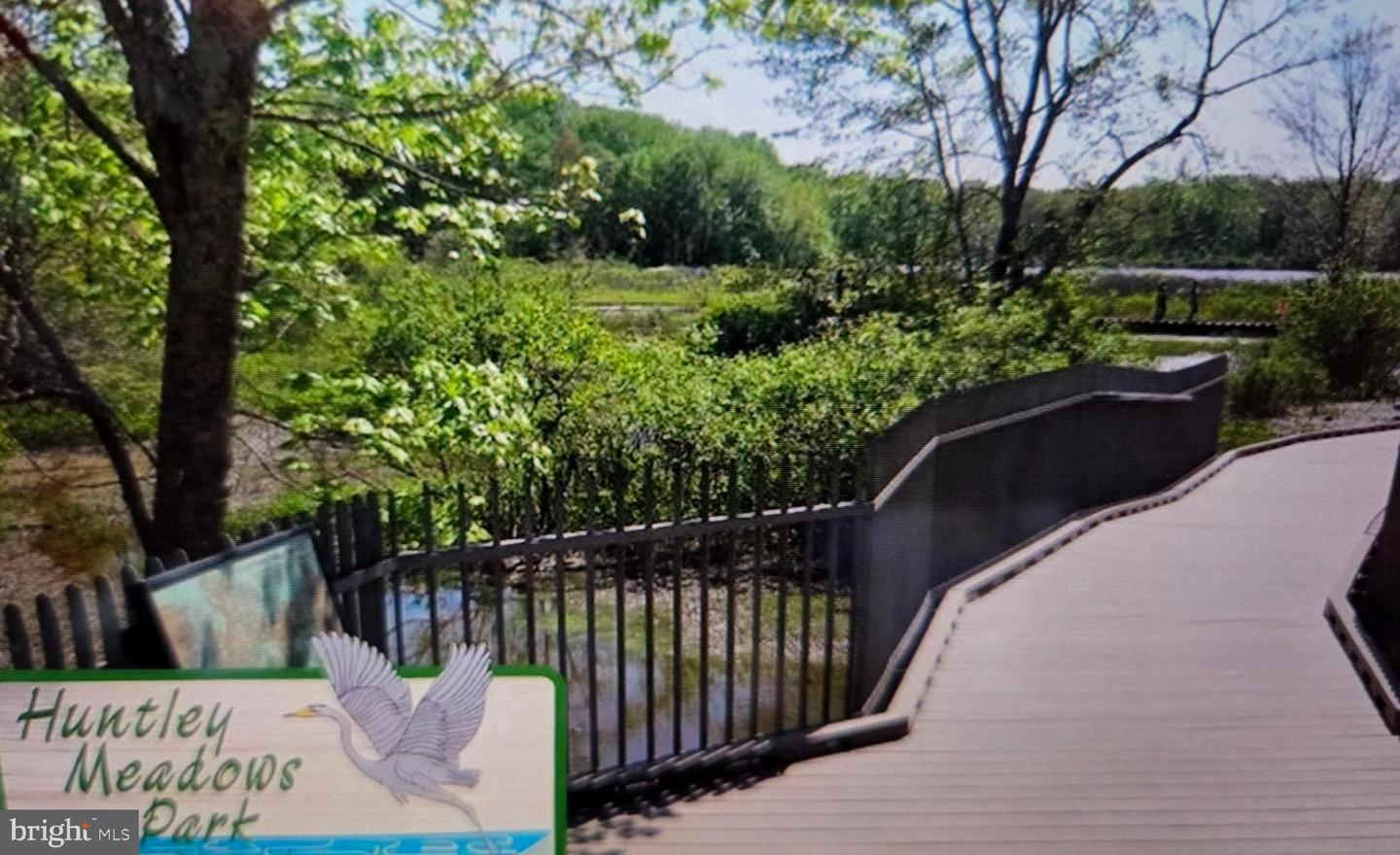 7114 WESTFIELD CT, ALEXANDRIA, Virginia 22306, 2 Bedrooms Bedrooms, ,2 BathroomsBathrooms,Residential,For sale,7114 WESTFIELD CT,VAFX2283054 MLS # VAFX2283054