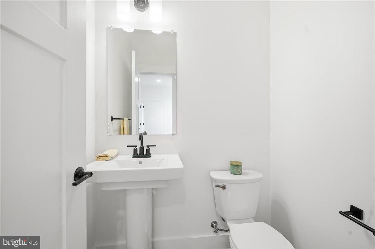 39762 RIVERS EDGE LN, LOVETTSVILLE, Virginia 20180, 5 Bedrooms Bedrooms, 22 Rooms Rooms,4 BathroomsBathrooms,Residential,For sale,39762 RIVERS EDGE LN,VALO2112596 MLS # VALO2112596 39762 RIVERS EDGE LN, LOVETTSVILLE, Virginia 20180, 5 Bedrooms Bedrooms, 22 Rooms Rooms,4 BathroomsBathrooms,Residential,For sale,39762 RIVERS EDGE LN,VALO2112596 MLS # VALO2112596