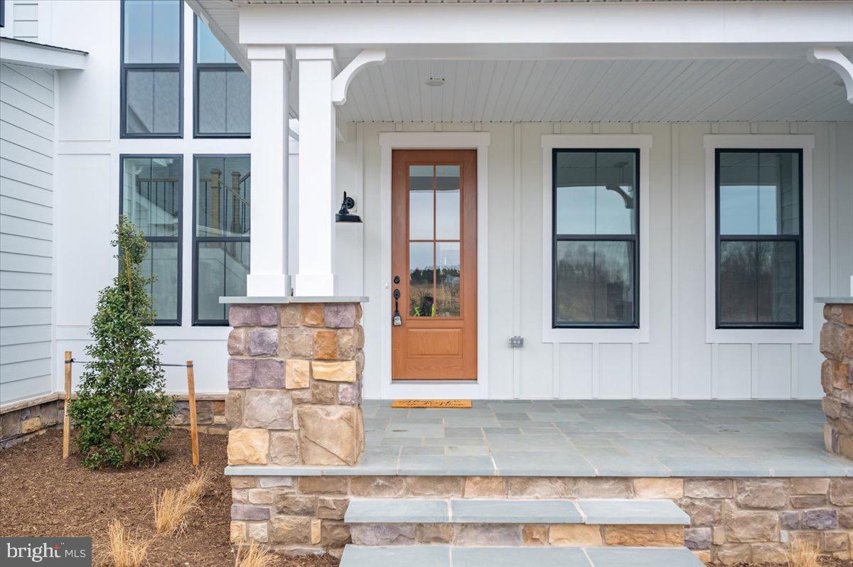 39762 RIVERS EDGE LN, LOVETTSVILLE, Virginia 20180, 5 Bedrooms Bedrooms, 22 Rooms Rooms,4 BathroomsBathrooms,Residential,For sale,39762 RIVERS EDGE LN,VALO2112596 MLS # VALO2112596 39762 RIVERS EDGE LN, LOVETTSVILLE, Virginia 20180, 5 Bedrooms Bedrooms, 22 Rooms Rooms,4 BathroomsBathrooms,Residential,For sale,39762 RIVERS EDGE LN,VALO2112596 MLS # VALO2112596