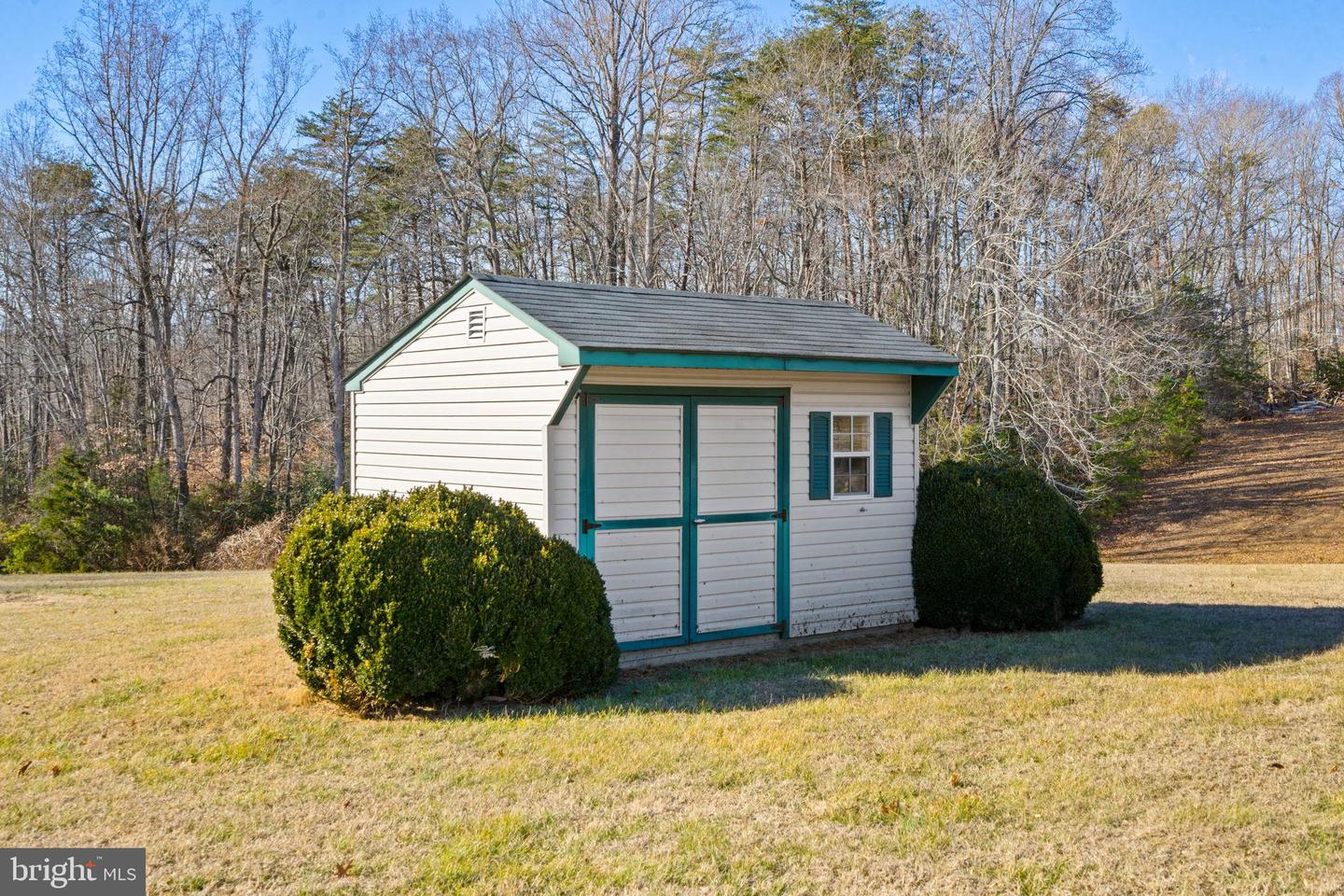 5823 SUMERDUCK RD, SUMERDUCK, Virginia 22734, 4 Bedrooms Bedrooms, 13 Rooms Rooms,4 BathroomsBathrooms,Residential,For sale,5823 SUMERDUCK RD,VAFQ2019966 MLS # VAFQ2019966 5823 SUMERDUCK RD, SUMERDUCK, Virginia 22734, 4 Bedrooms Bedrooms, 13 Rooms Rooms,4 BathroomsBathrooms,Residential,For sale,5823 SUMERDUCK RD,VAFQ2019966 MLS # VAFQ2019966