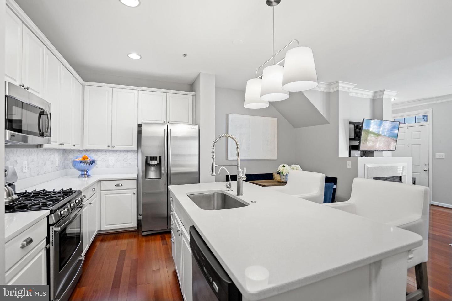 5087 DONOVAN DR, ALEXANDRIA, Virginia 22304, 2 Bedrooms Bedrooms, 5 Rooms Rooms,2 BathroomsBathrooms,Residential,For sale,5087 DONOVAN DR,VAAX2052612 MLS # VAAX2052612 5087 DONOVAN DR, ALEXANDRIA, Virginia 22304, 2 Bedrooms Bedrooms, 5 Rooms Rooms,2 BathroomsBathrooms,Residential,For sale,5087 DONOVAN DR,VAAX2052612 MLS # VAAX2052612