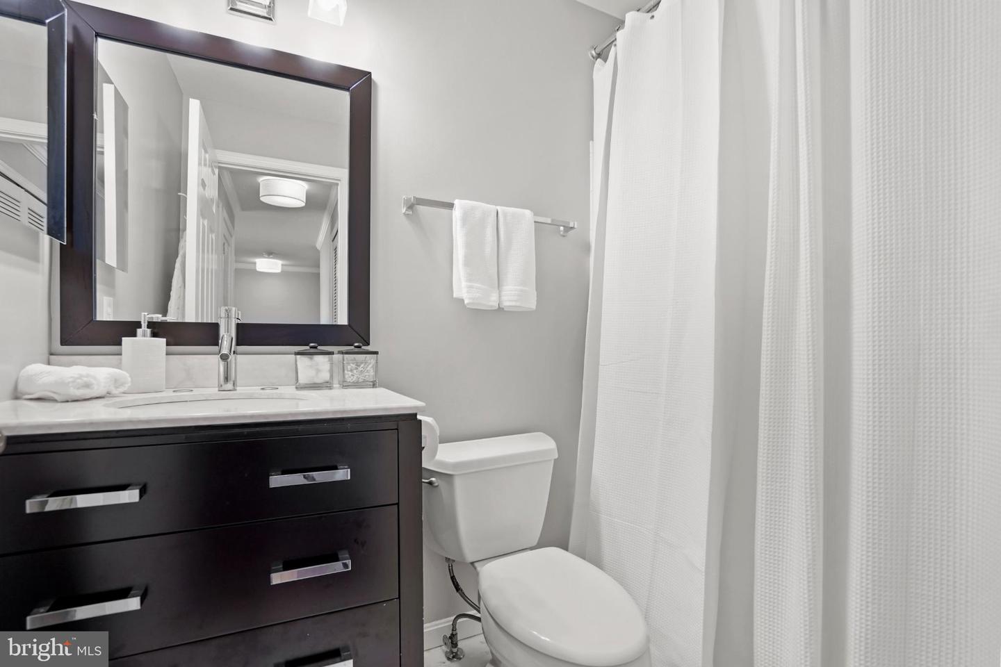 5087 DONOVAN DR, ALEXANDRIA, Virginia 22304, 2 Bedrooms Bedrooms, 5 Rooms Rooms,2 BathroomsBathrooms,Residential,For sale,5087 DONOVAN DR,VAAX2052612 MLS # VAAX2052612 5087 DONOVAN DR, ALEXANDRIA, Virginia 22304, 2 Bedrooms Bedrooms, 5 Rooms Rooms,2 BathroomsBathrooms,Residential,For sale,5087 DONOVAN DR,VAAX2052612 MLS # VAAX2052612