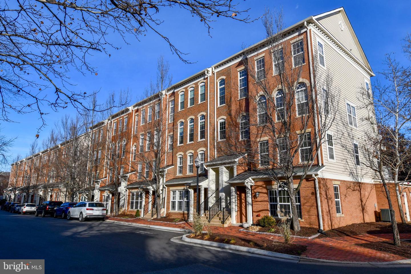 5087 DONOVAN DR, ALEXANDRIA, Virginia 22304, 2 Bedrooms Bedrooms, 5 Rooms Rooms,2 BathroomsBathrooms,Residential,For sale,5087 DONOVAN DR,VAAX2052612 MLS # VAAX2052612 5087 DONOVAN DR, ALEXANDRIA, Virginia 22304, 2 Bedrooms Bedrooms, 5 Rooms Rooms,2 BathroomsBathrooms,Residential,For sale,5087 DONOVAN DR,VAAX2052612 MLS # VAAX2052612
